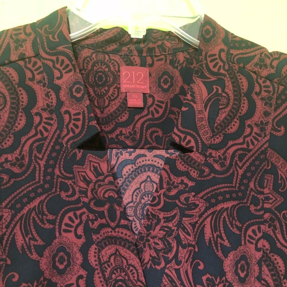 Button Up Blouse 🥀🖤❤️ - Picture 3 of 5